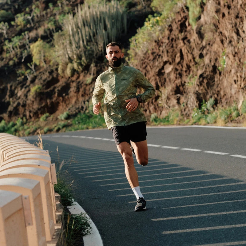 Laden Sie das Bild in Galerie -Viewer, {Concurve 7 Inch Shorts