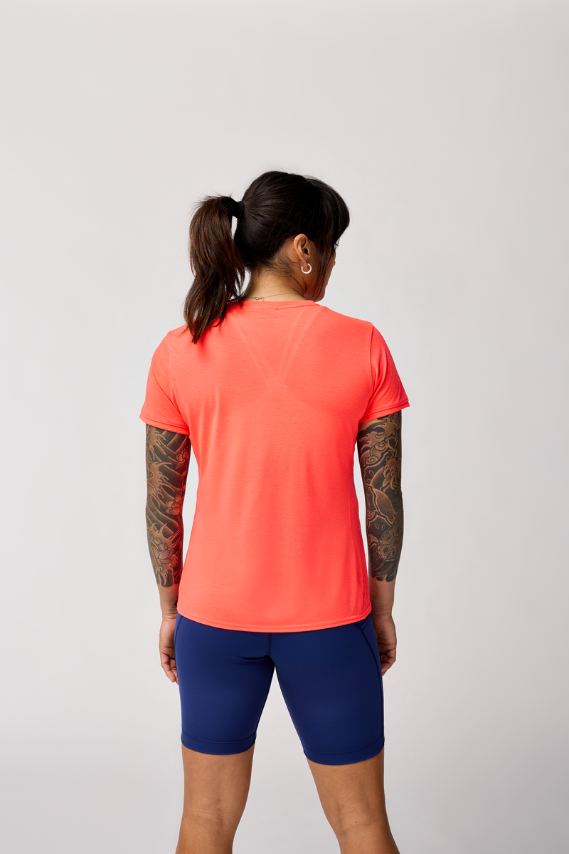 Laden Sie das Bild in Galerie -Viewer, {Lady Distance Short Sleeve 3.0