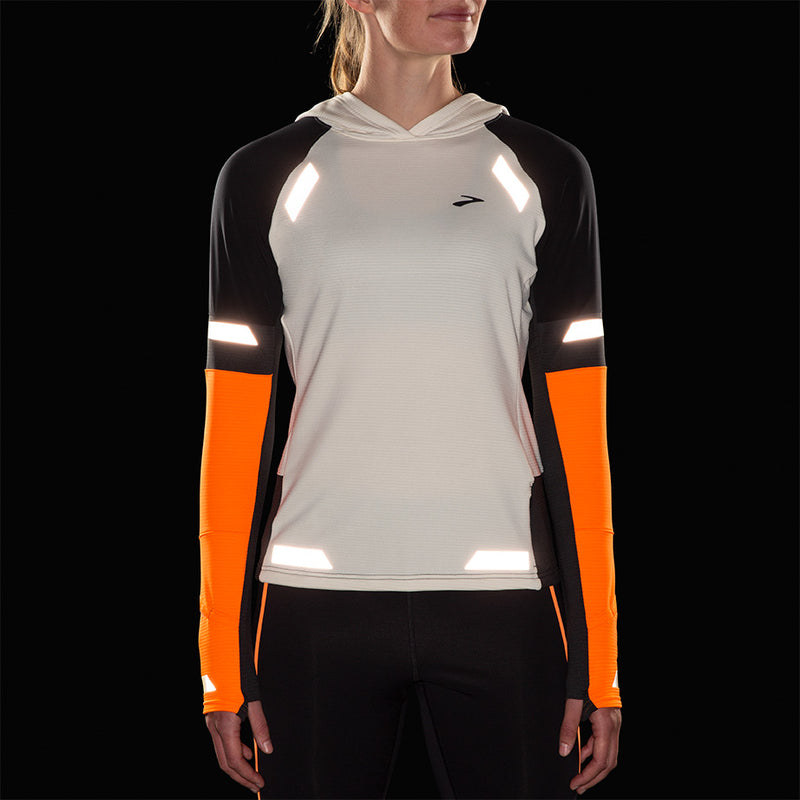 Laden Sie das Bild in Galerie -Viewer, {Lady Run Visible Notch Thermal Hoodie 2.0