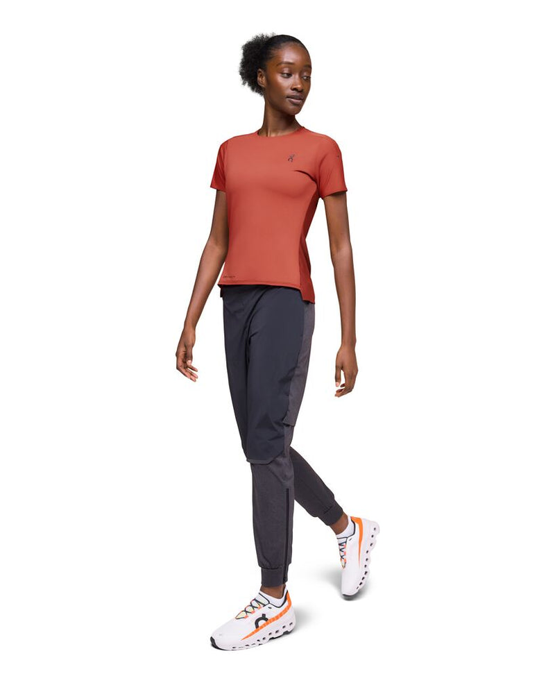 Laden Sie das Bild in Galerie -Viewer, {Lady Performance-T