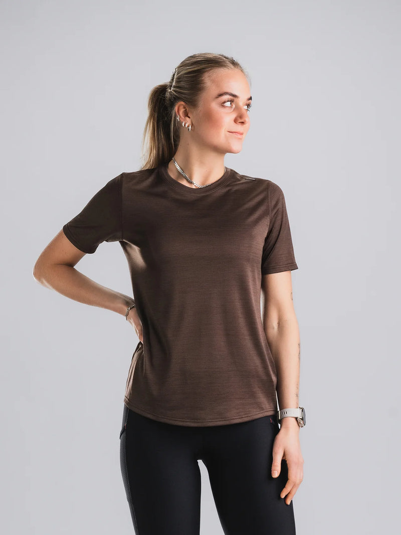 Laden Sie das Bild in Galerie -Viewer, {Lady C3 T-Shirt