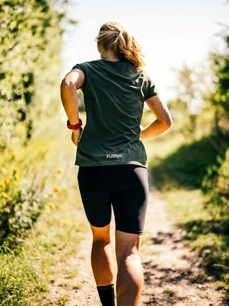 Laden Sie das Bild in Galerie -Viewer, {Lady C3 T-Shirt