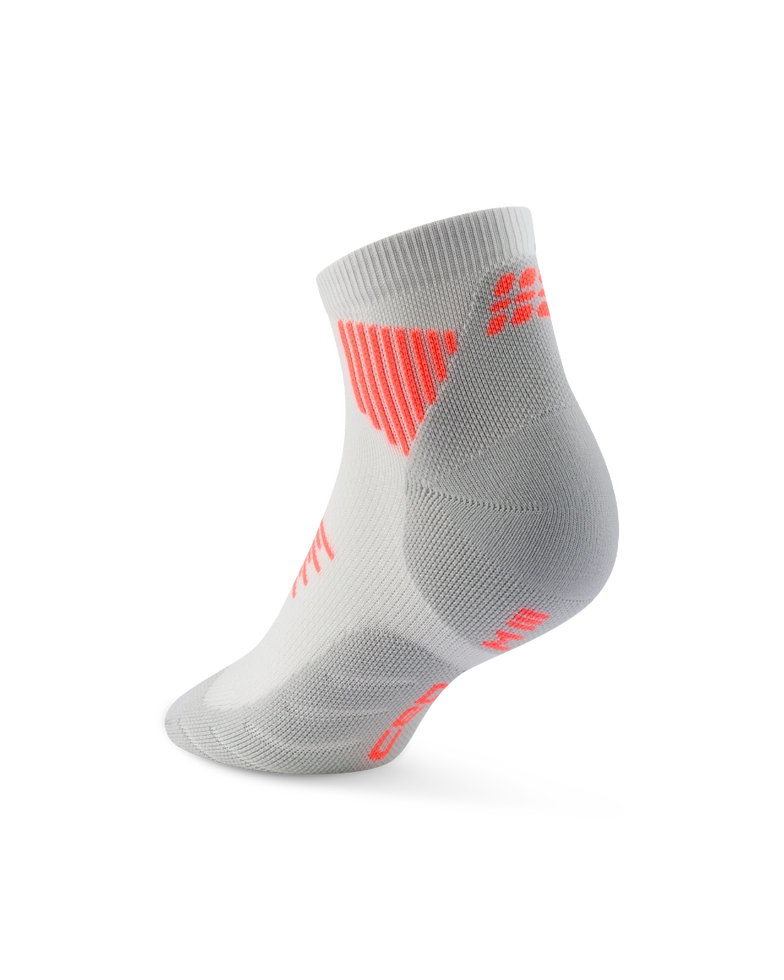 Laden Sie das Bild in Galerie -Viewer, {The Run Compressions Socks Low Cut Men