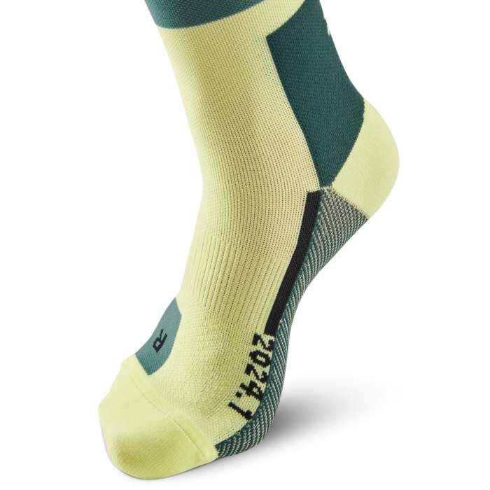 Laden Sie das Bild in Galerie -Viewer, {Mid Cut Socks women Run Limited 2024
