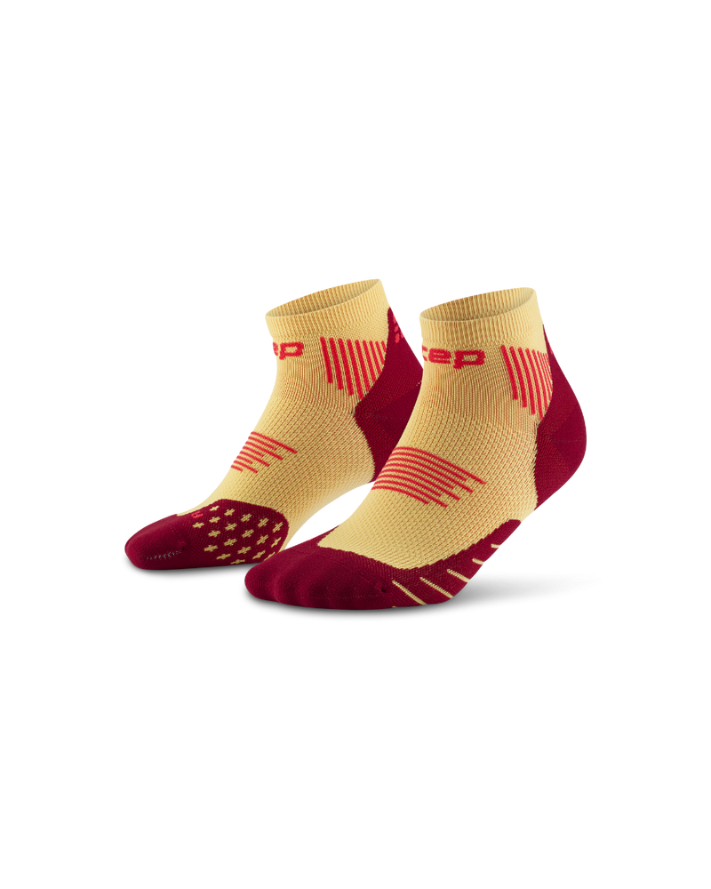 Laden Sie das Bild in Galerie -Viewer, {The Run Compressions Socks Low Cut Men