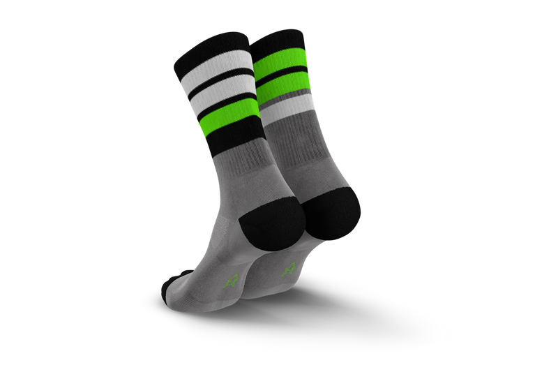 Laden Sie das Bild in Galerie -Viewer, {Merino Strive Light Grey Neon Green