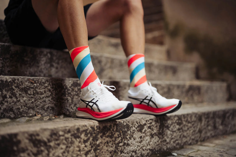 Laden Sie das Bild in Galerie -Viewer, {Loops White Blue Inferno