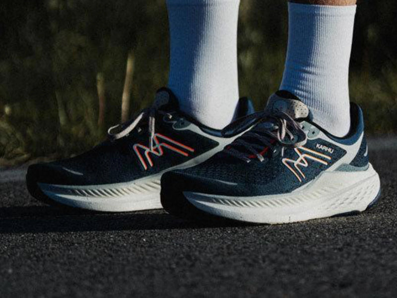 Laden Sie das Bild in Galerie -Viewer, {Mestari Run 1.5