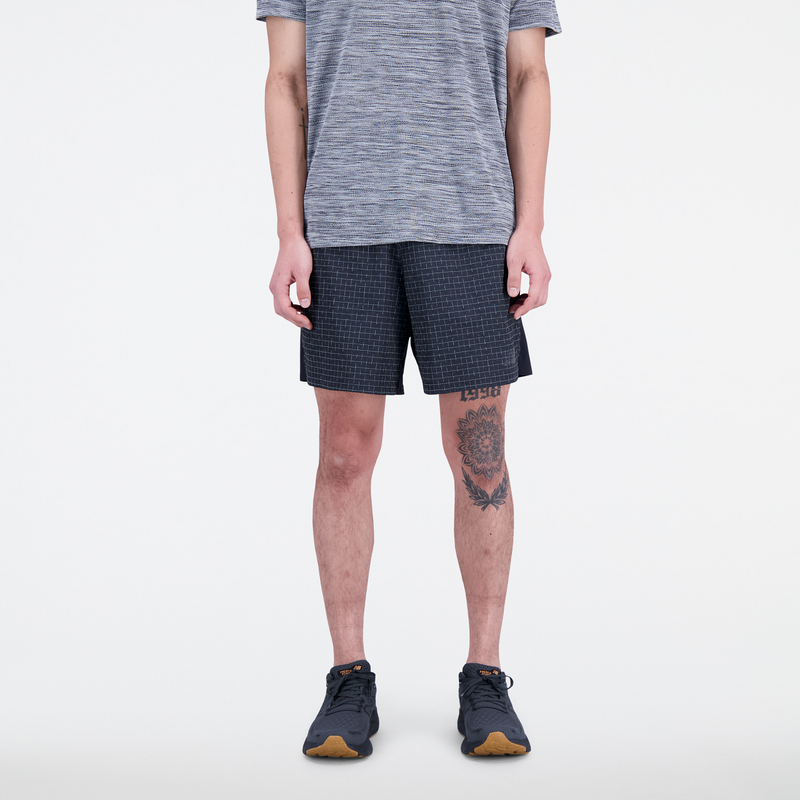 Laden Sie das Bild in Galerie -Viewer, {Impact Run Luminous 6" Short