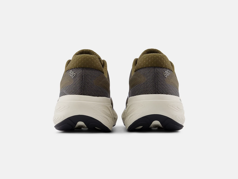 Laden Sie das Bild in Galerie -Viewer, {Fresh Foam 880v15 B