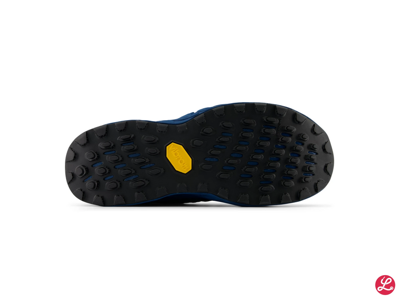 Laden Sie das Bild in Galerie -Viewer, {Hierro v8 GTX