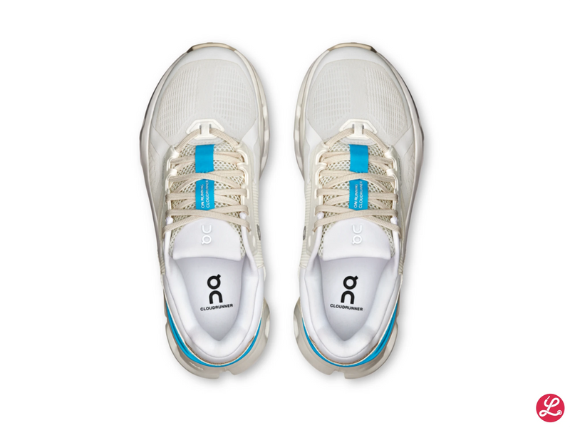 Laden Sie das Bild in Galerie -Viewer, {Lady Cloudrunner 2