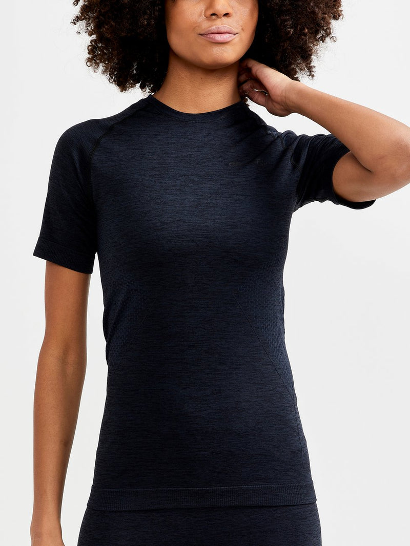 Laden Sie das Bild in Galerie -Viewer, {Lady Core Dry T-Shirt