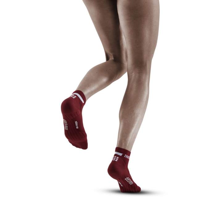 Laden Sie das Bild in Galerie -Viewer, {The Run Compressions Socks Low Cut Women