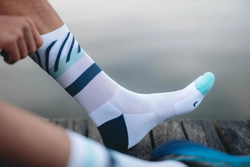 Laden Sie das Bild in Galerie -Viewer, {Disrupts Navy Blue Mint