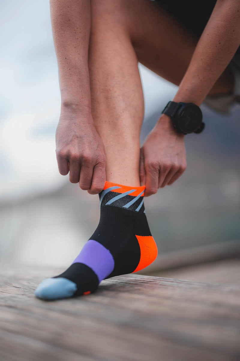 Laden Sie das Bild in Galerie -Viewer, {Disrupts Short Black Inferno