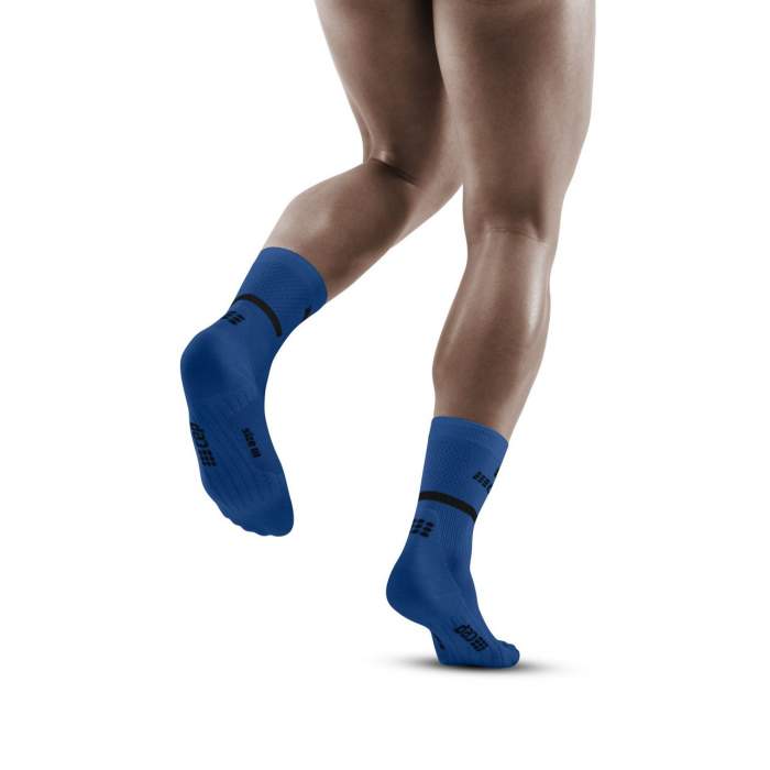 Laden Sie das Bild in Galerie -Viewer, {The Run Compressions Socks Mid Cut Men