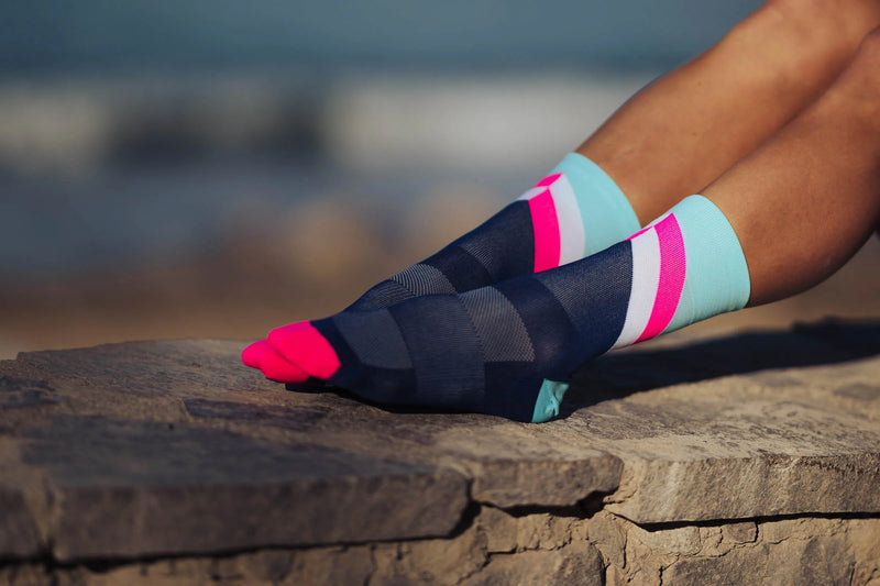 Laden Sie das Bild in Galerie -Viewer, {Ultralight Apex Navy Mint
