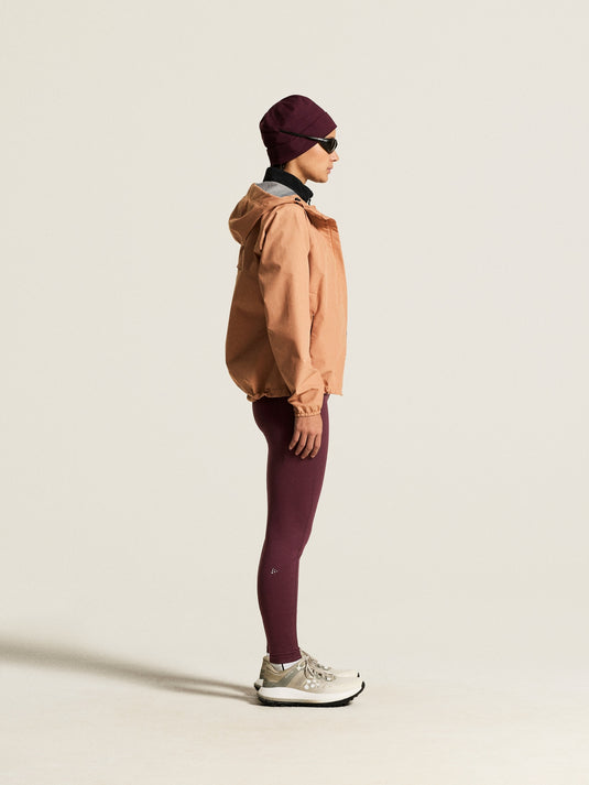 Lady Essence Warm Tight