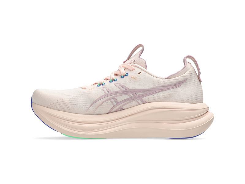 Laden Sie das Bild in Galerie -Viewer, {Lady Gel-Nimbus 28
