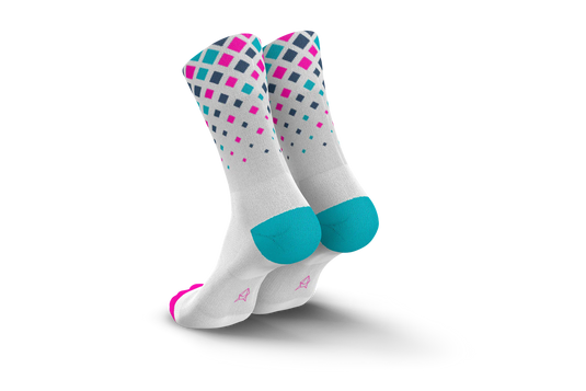 Crystals White Pink Cyan