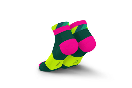 Ultralight Strides Short Petrol Pink