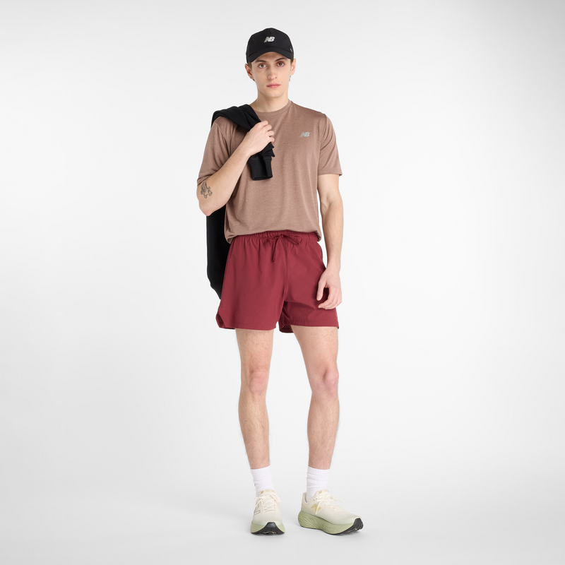 Laden Sie das Bild in Galerie -Viewer, {Athletics Run T-Shirt
