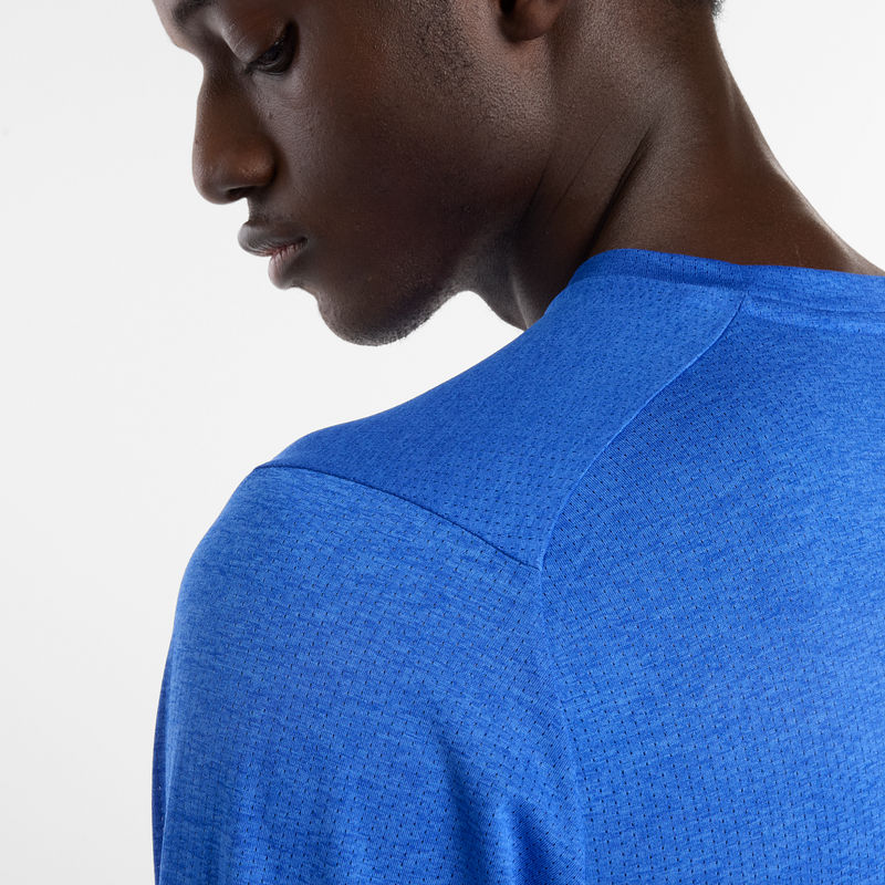 Laden Sie das Bild in Galerie -Viewer, {Athletics Run LS T-Shirt
