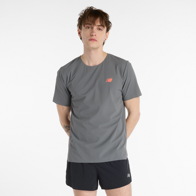 Laden Sie das Bild in Galerie -Viewer, {Race Day Ultra Light T-Shirt
