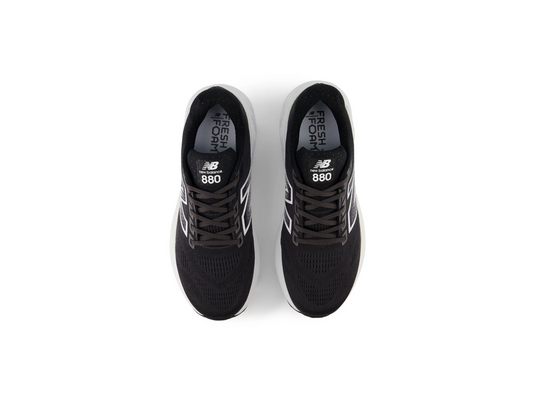 Fresh Foam 880v15 4E