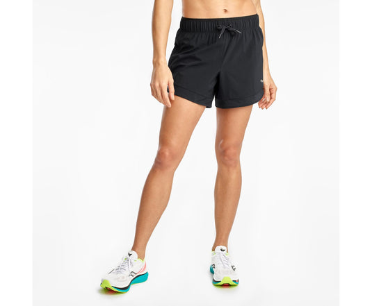 Lady Outpace 5" Short